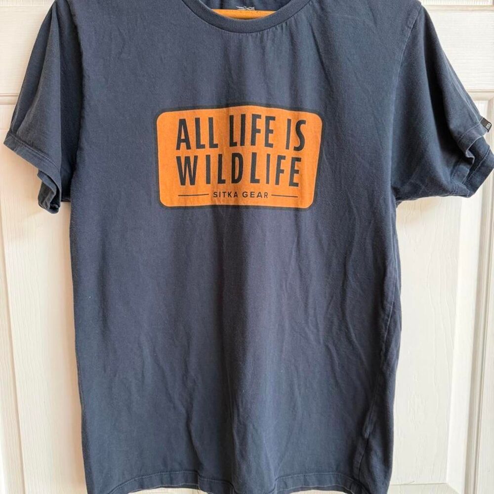 Sitka Men's Black and Navy T-shirt